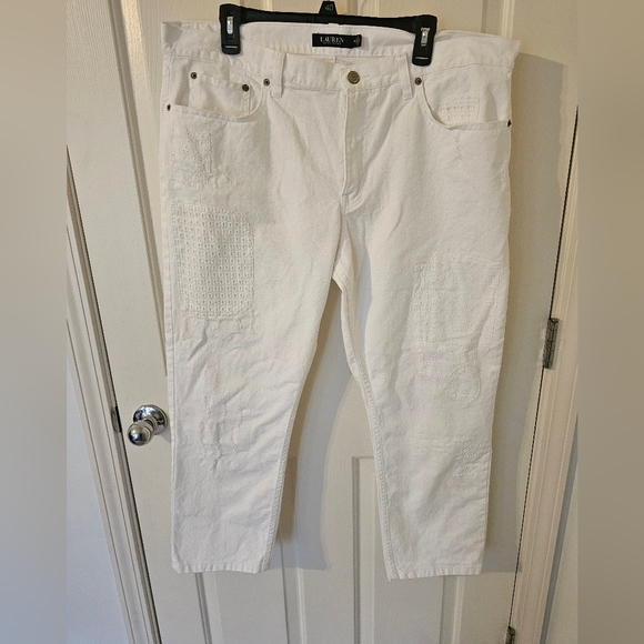 Lauren Ralph Lauren Women's White Eyelet Jeans Relaxed Taper Size 16 - Picture 1 of 9